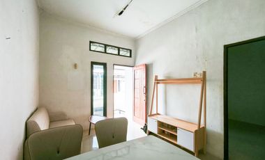 Rumah Semi Furnished Dekat Terminal di Cibinong 1 Lt Siap Huni J-28272