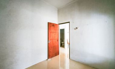 Rumah Semi Furnished Dekat Terminal di Cibinong 1 Lt Siap Huni J-28272