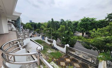 RUMAH LOKASI STRATEGIS CIAMIK DAERAH RAYA KERTAJAYA INDAH SURABAYA