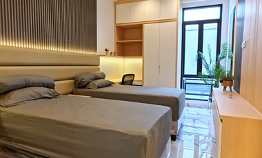 Rumah Full Furnish di Kedoya, di Jakarta Barat Unit terbatas ! 10 M