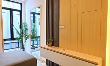 Rumah Full Furnish di Kedoya, di Jakarta Barat Unit terbatas ! 10 M
