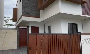 READY UNIT RUMAH SEMI VILLA 3BR SWIMING POOL AREA NUSA DUA