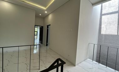 Dijual Rumah Baru Minimalis  2 Lantai Turangga BAndung
