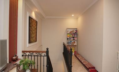 Rumah Luas 5 Kamar Tidur 15 Mnt ke AEON MALL Sentul City J-12831