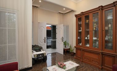 Rumah Luas 5 Kamar Tidur 15 Mnt ke AEON MALL Sentul City J-12831