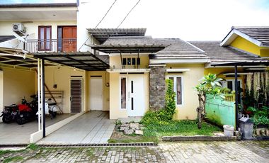 Rumah 15 Mnt ke Mall Grand Metropolitan Bekasi Hadap Utara J-12638