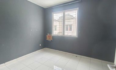 Palm Summarecon Bekasi SEWA CEPAT SEMIFURNISH ada AC Dekat Pool