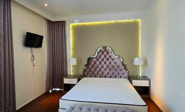 Full Furnish Rumah La Riz Embassy Bagus Langsung Huni