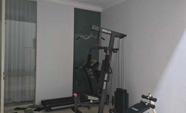 Full Furnish Rumah La Riz Embassy Bagus Langsung Huni