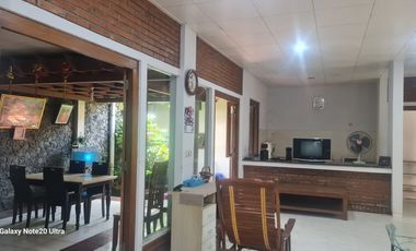 Rumah bagus bersih murah luas di jalan kaliurang km 7