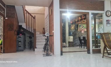 Rumah bagus bersih murah luas di jalan kaliurang km 7