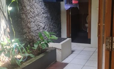 Rumah bagus bersih murah luas di jalan kaliurang km 7