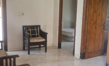 Rumah bagus bersih murah luas di jalan kaliurang km 7