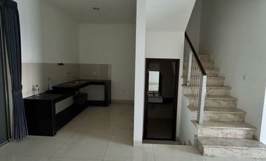 Sewa Rumah Pik Golf Island 6x15