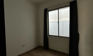 Sewa Rumah Pik Golf Island 6x15