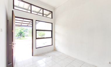 Rumah Cicilan Ringan 14 Mnt ke Paradise Serpong Dibantu KPR J-31037