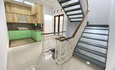 Rumah Adam Malik Baru Full Furnished