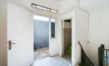 Rumah 2 Lt Hadap Utara 10 Menit ke Tol Serpong 4 Dibantu KPR J-30345