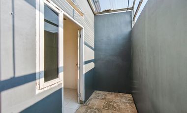 Rumah 2 Lt Hadap Utara 10 Menit ke Tol Serpong 4 Dibantu KPR J-30345