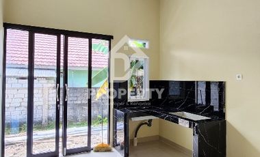 Dijual rumah di Komplek wengga 2 Landasan Ulin jalan Golf