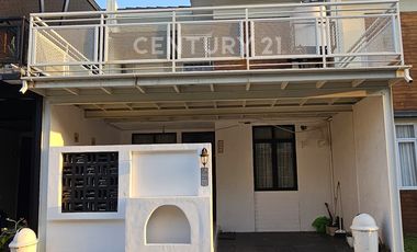 Rumah Royal Sentraland Cantik Estetik Mezzanine