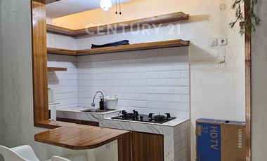 Rumah Royal Sentraland Cantik Estetik Mezzanine