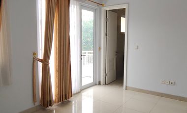 Sewa Rumah Cluster Bluebell @Summarecon Bekasi Ada AC + Gorden