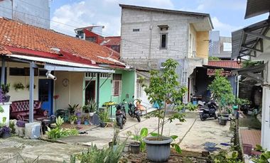 Kontrakan UI Tekhnik, Ekonomi depok dakat stasiun Pintu Tol