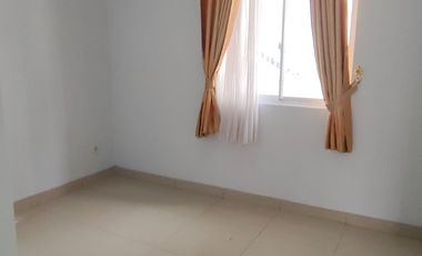 Sewa Rumah Cluster Bluebell @Summarecon Bekasi Ada AC + Gorden