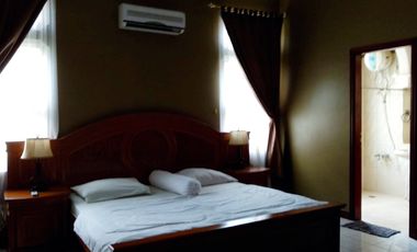 Villa Mewah 2 Lantai di Villa Kota Bunga Full Furnished