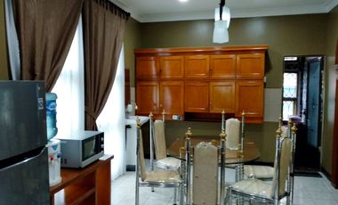 Villa Mewah 2 Lantai di Villa Kota Bunga Full Furnished