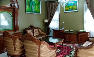 Villa Mewah 2 Lantai di Villa Kota Bunga Full Furnished