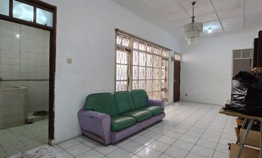 Disewakan Rumah Bagus Terawat Tengah Kota di Sayap Pajajaran