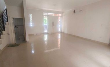 Lotus Summarecon Bekasi Luxury Termurah Rapi Siap Huni dekat Pos Satp