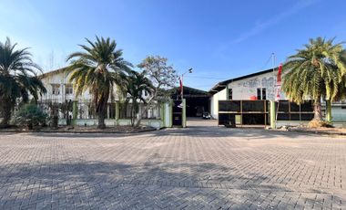 GUDANG LANGKA Area Raya Palem Watu Menganti Gresik Ada Kantor Luas