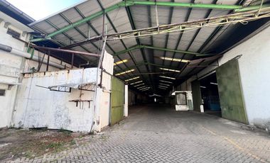 GUDANG LANGKA Area Raya Palem Watu Menganti Gresik Ada Kantor Luas