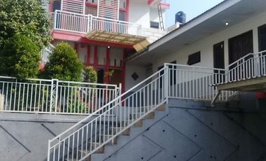 home stay Syariah luas 420meter songoriti view Gunung