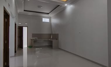 RUMAH SIAP HUNI GUNUNGPATI DEKAT KAMPUS UNNES