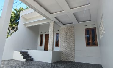 RUMAH SIAP HUNI GUNUNGPATI DEKAT KAMPUS UNNES