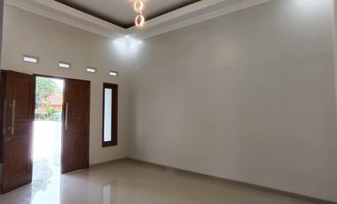 RUMAH SIAP HUNI GUNUNGPATI DEKAT KAMPUS UNNES