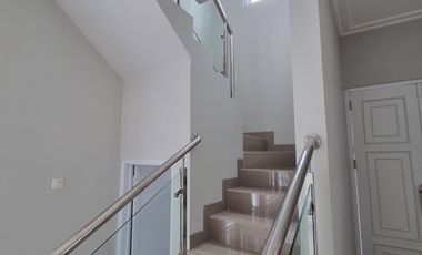 Grand Kartika Cibubur Rumah Siap Huni 2 Lantai dekat dengan LRT