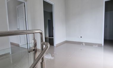 Grand Kartika Cibubur Rumah Siap Huni 2 Lantai dekat dengan LRT