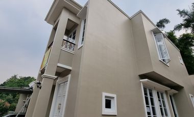 Grand Kartika Cibubur Rumah Siap Huni 2 Lantai dekat dengan LRT