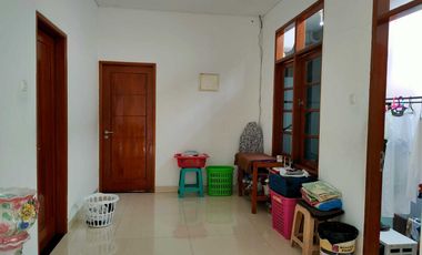 JUAL RUMAH SUNTER 3 LANTAI MINIMALIS, FURNISH LUX, 9X15, SIAP HUNI