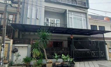 JUAL RUMAH SUNTER 3 LANTAI MINIMALIS, FURNISH LUX, 9X15, SIAP HUNI
