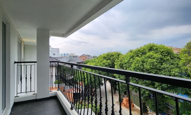 Perdatam Pancoran Komplek Modern Classic Rooftop Luxury