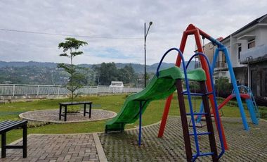 Disewakan Murah Tahunan Rumah mewah Fullfurnish 3 kamar tidur