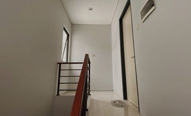 Rumah 2 Lantai Pondok Candra Sidoarjo Cluster Redwood Residence