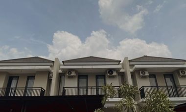 Rumah 2 Lantai Pondok Candra Sidoarjo Cluster Redwood Residence