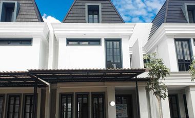 Disewakan Rumah Baru Dian Istana White House Wiyung Luas 105m